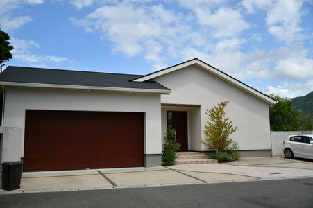 ビルトインガレージの家の施工事例